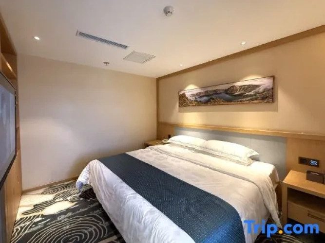 2 Bedrooms Suite