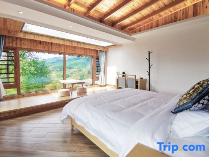 Deluxe Double room with sunrise view