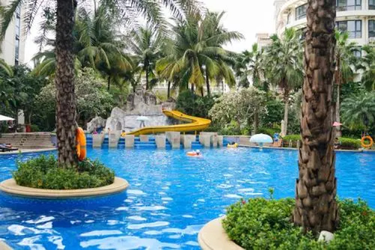 Yinyuan Seaside Theme Hotel
