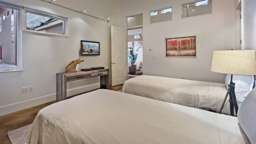 4 Bedrooms Deluxe Cottage with mountain view