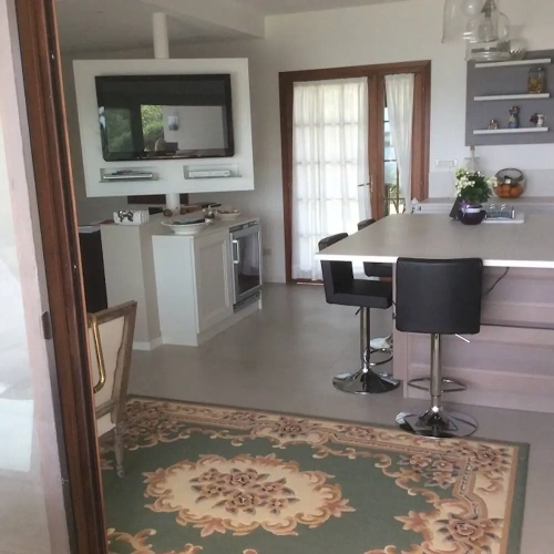4 Bedrooms Villa