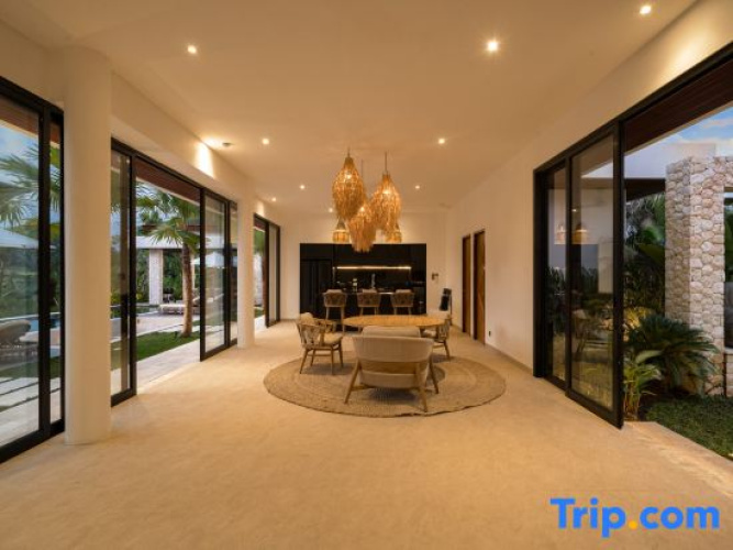 Villa Leonard by BaliSuperHost