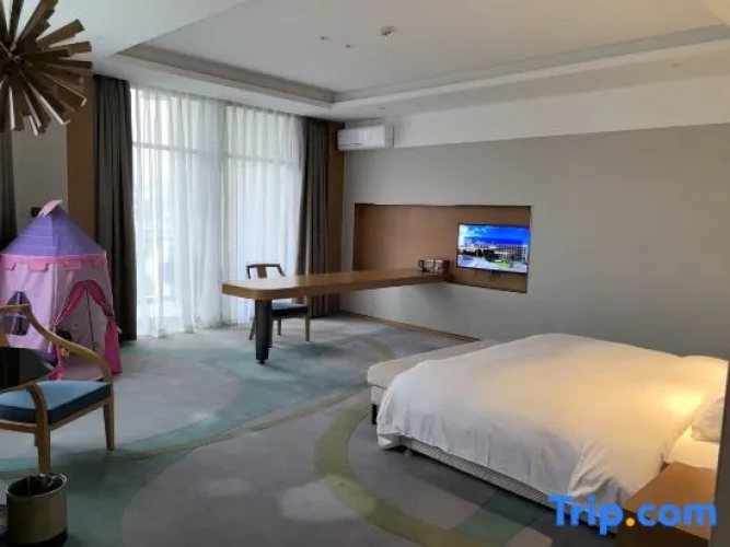 Deluxe Double Suite
