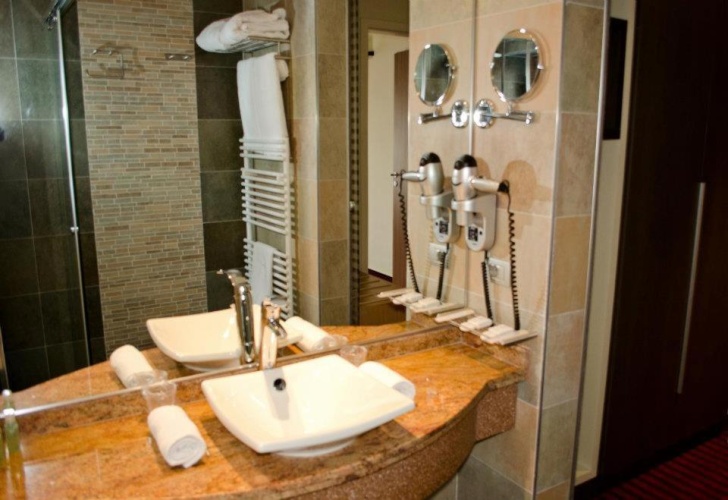 Suite with balcony