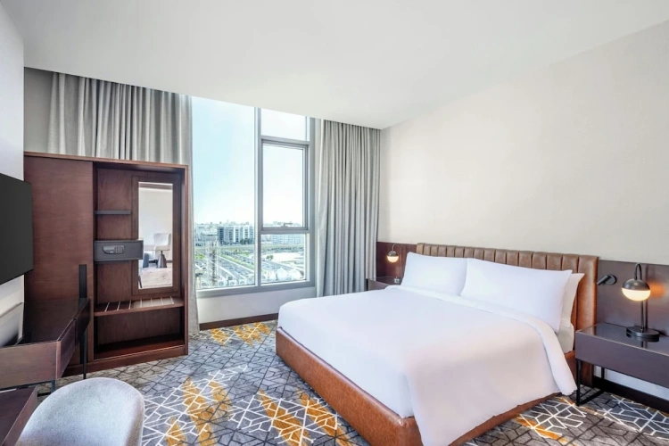 Deluxe Double room with city view