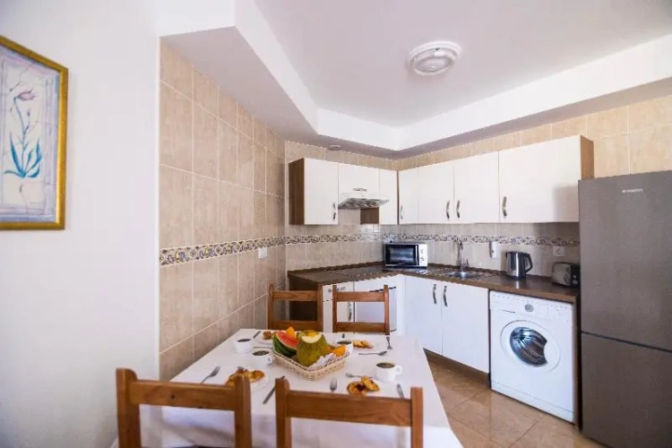 1 Bedroom Apartment with balcony