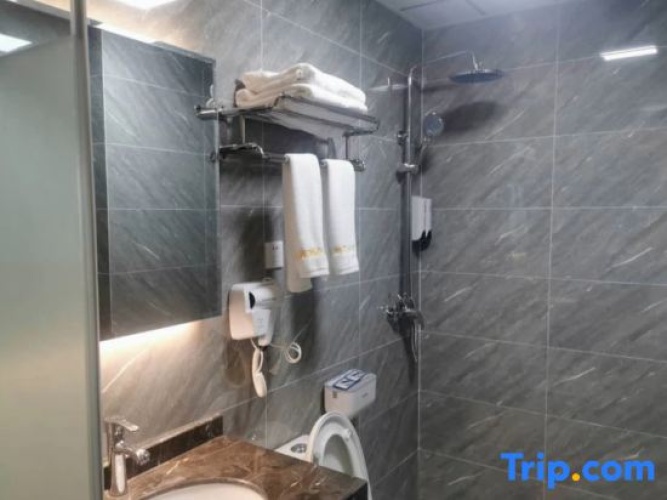 Zhixiang Business Hotel