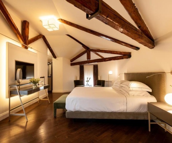 Quadruple Suite