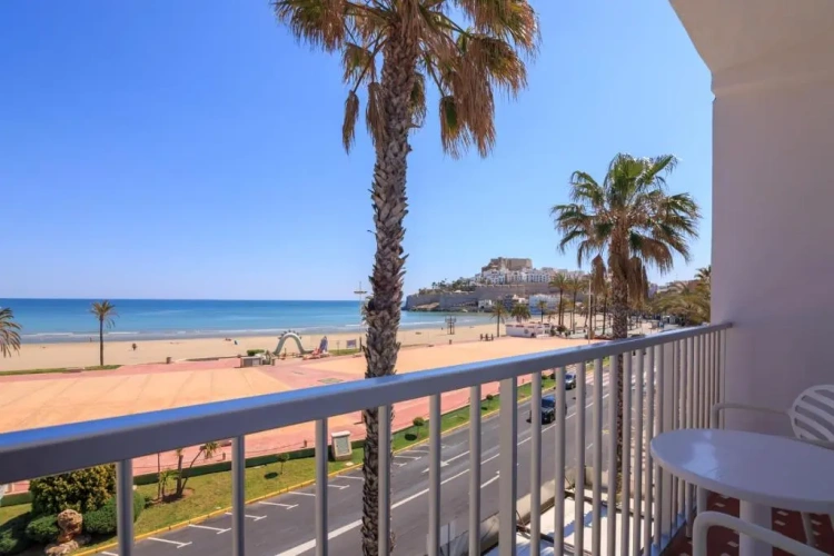 Standard Double room with sea view