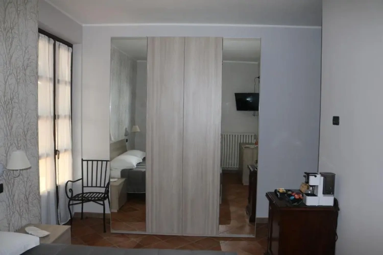 Standard Triple room with view