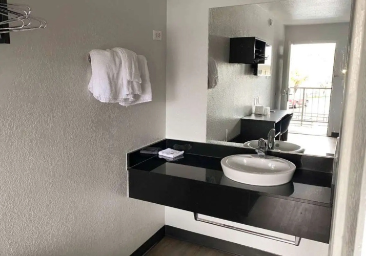 Studio 6 Albuquerque, NM – Midtown