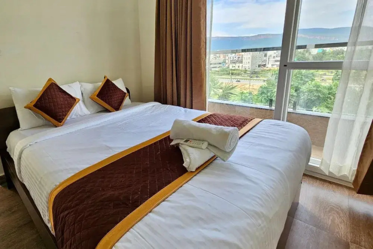 TrueLife Summit Suites