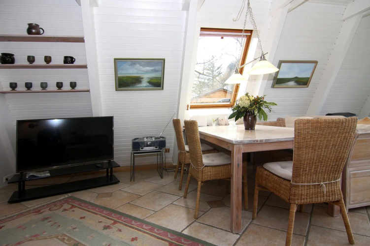 Cottage, Steam