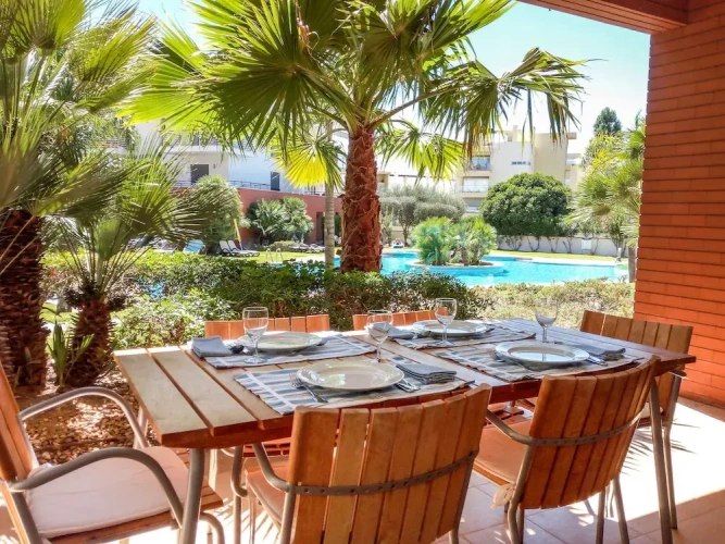 3 Bedrooms Family Apartment with balcony