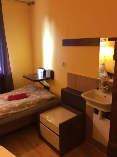 Mika Rooms