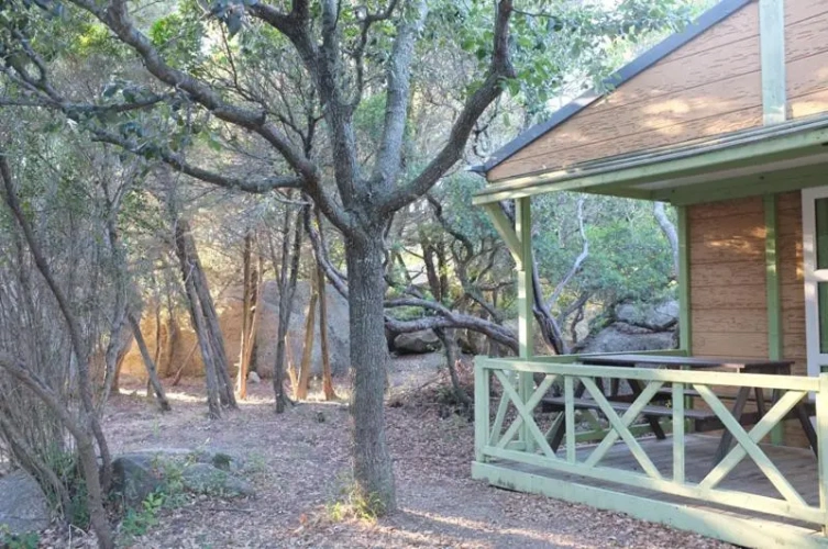 3 Bedrooms Bungalow