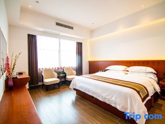 Standard Double Suite