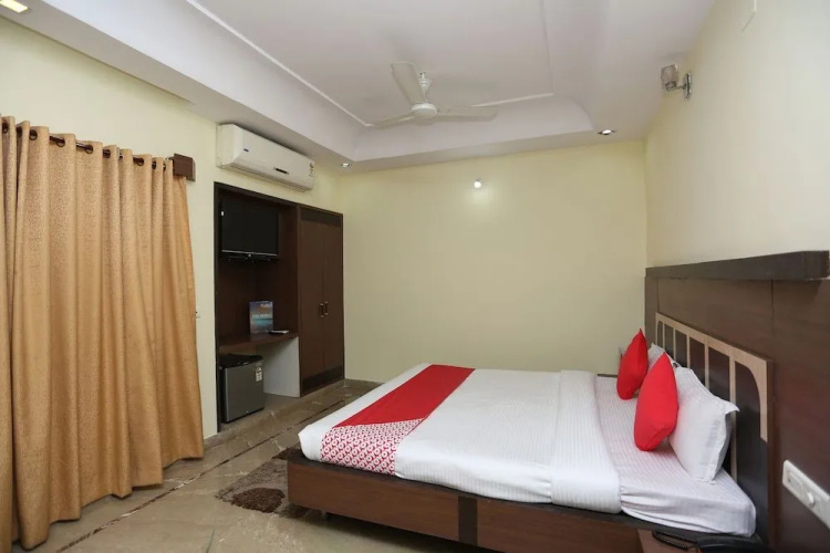 Yogendra Residency