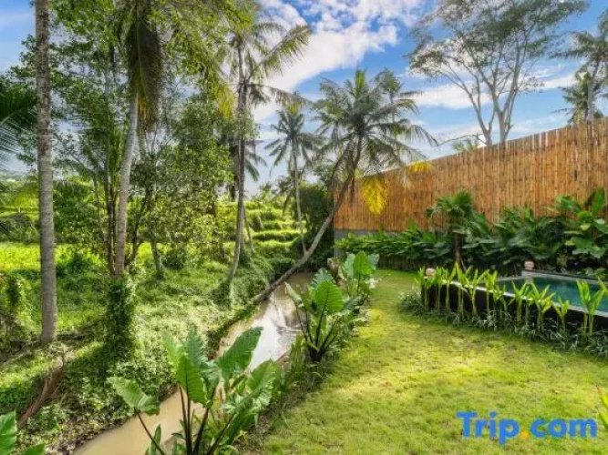 Villa Louna KVYZ3 by BaliSuperHost