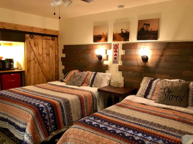 Dusty Boots Motel