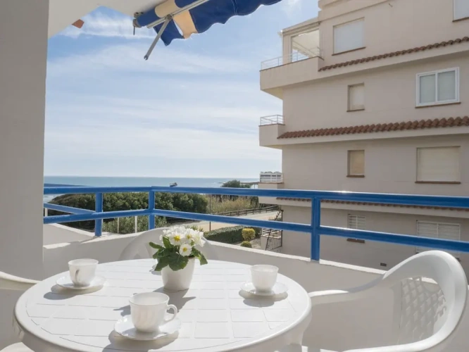 1 Bedroom Apartment with balcony