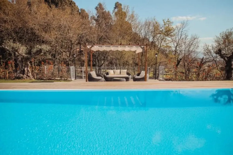 Bungalow com Piscina,valença Izibookings