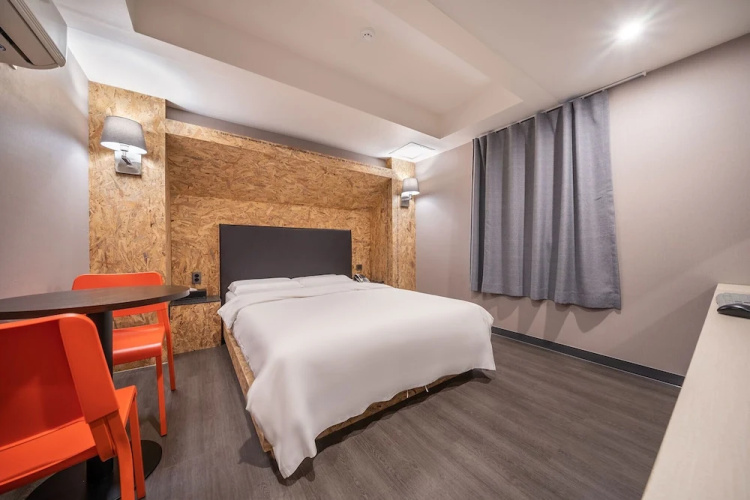 26 Hotel
