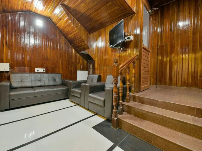 AAR Palmyra Regency by OYO Rooms