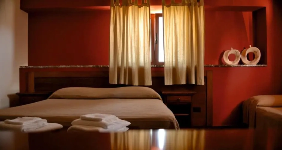 Deluxe Triple room with view