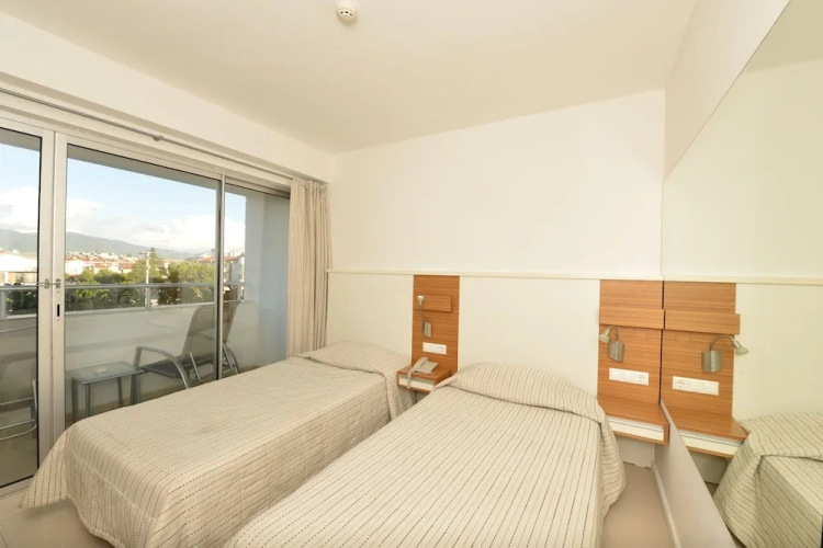 Twin room