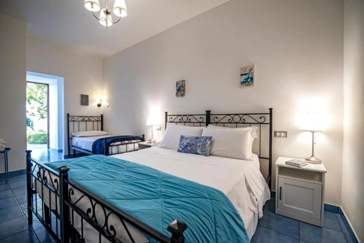 Superior Triple room with sea view