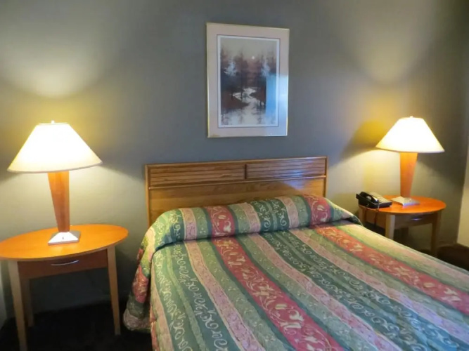 The Capri Motel