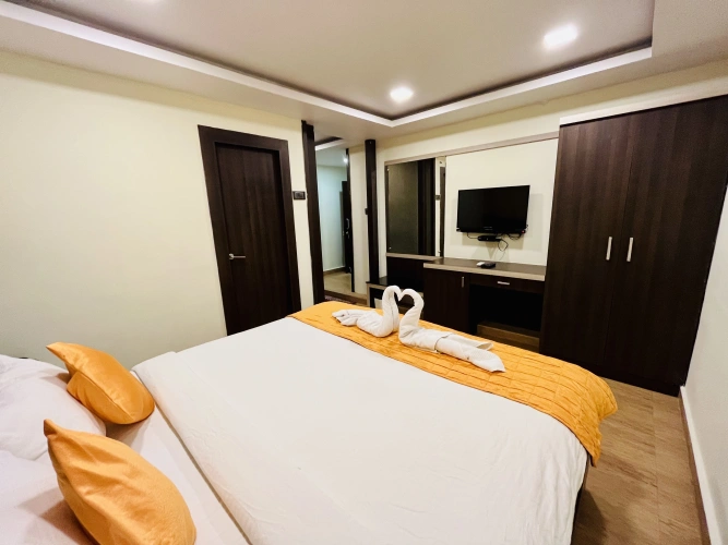 Double Suite