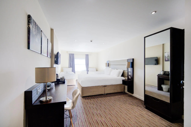 Belvilla Newport City Centre Hotel - Lifestyle photo 7