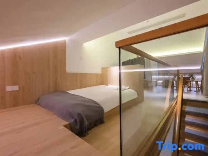Twin Suite with mountain view