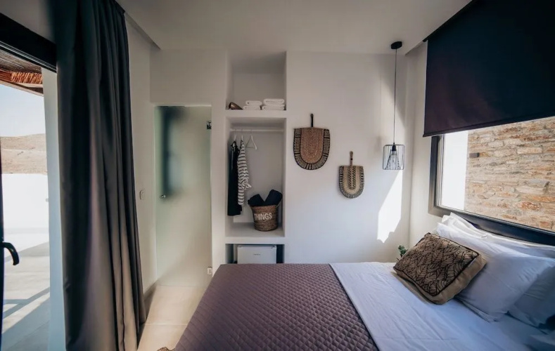 Ble Kythnos Suites