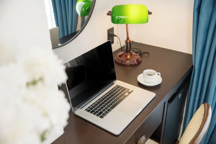 Deluxe Twin room with balcony and with city view