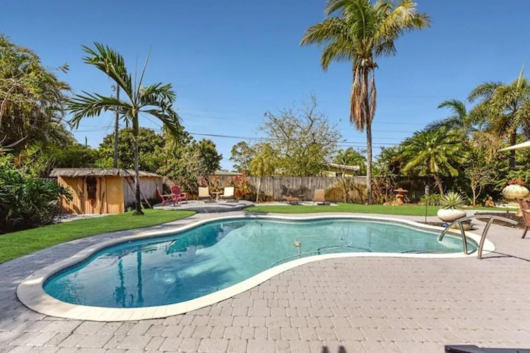 Beautiful pool property with woffice