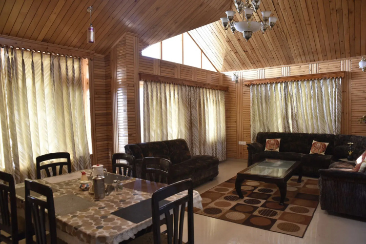 Venus Villa by OYO Rooms