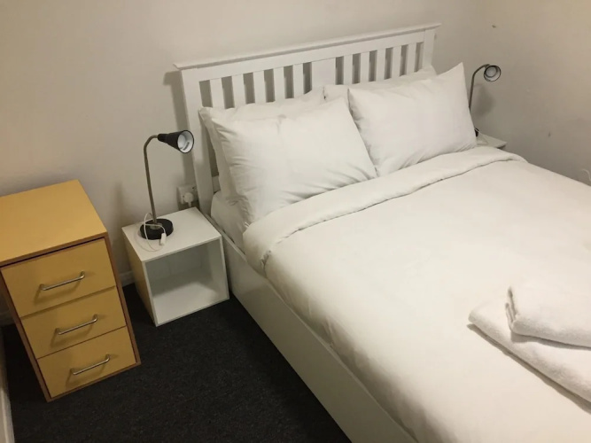 2 Bedroom Central Brighton Apartment