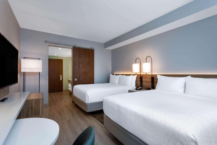 Standard Quadruple room