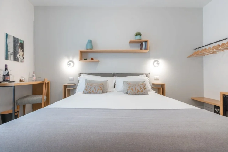1 Bedroom Deluxe room with balcony