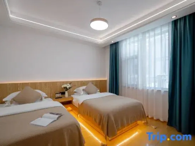 2 Bedrooms Family Suite