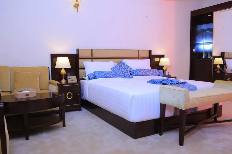Sunland International Hotel
