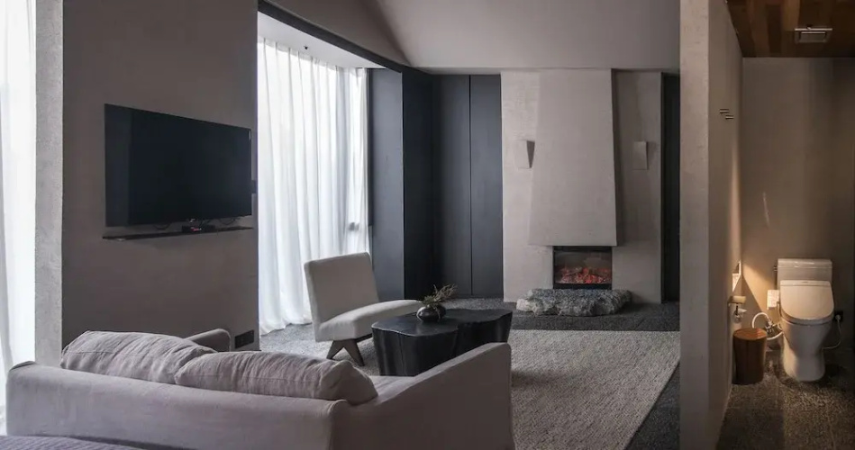 Yakamoz Erhai Hotel