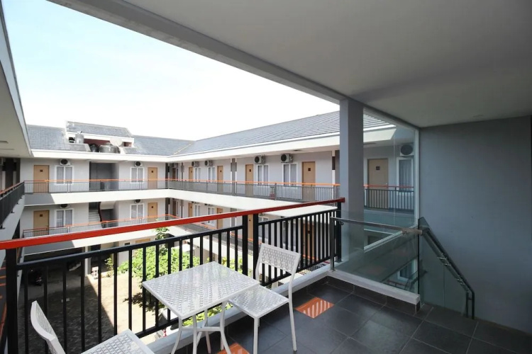 Airy Bandara Ahmad Yani Semarang