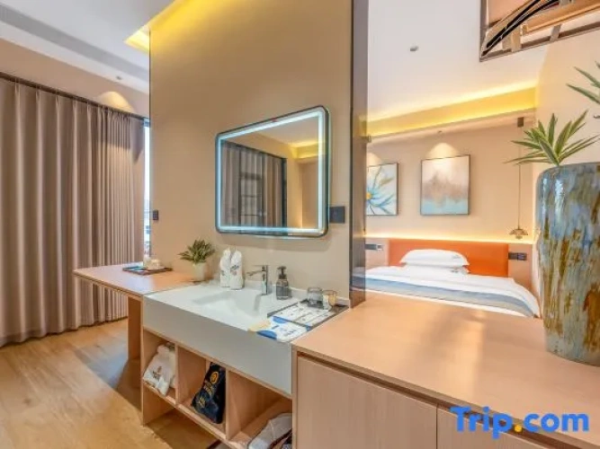 Luxury Suite