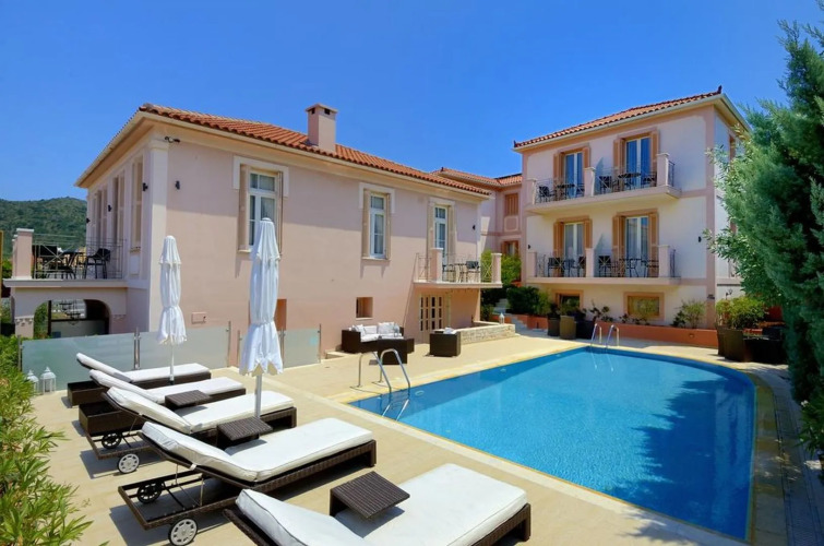 Korina Gallery Hotel Over view