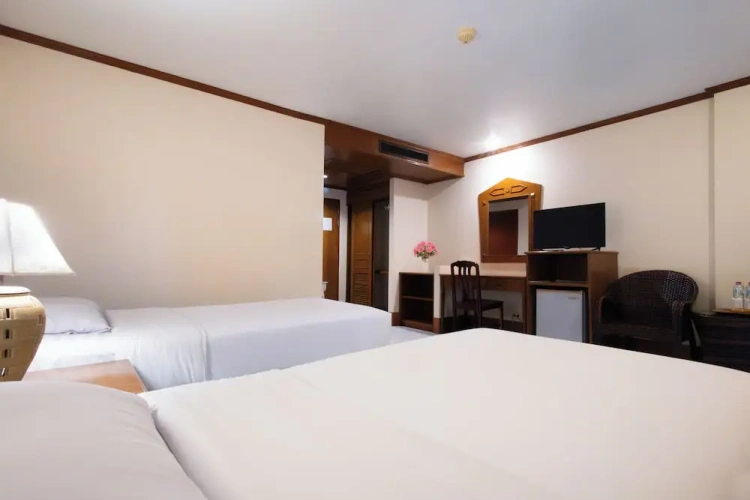 Standard Twin room with balcony and with sea view