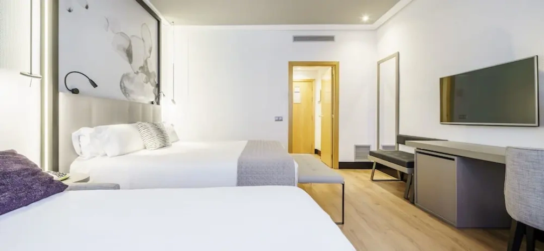 Premium Triple room